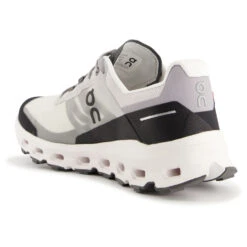 On - Cloudvista - Chaussures De Trail -Magasin De Chaussures on cloudvista chaussures de trail detail 5